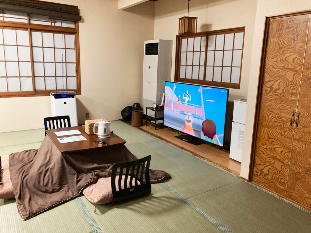 ホテル三吉野別館　山吹　でかいテレビ